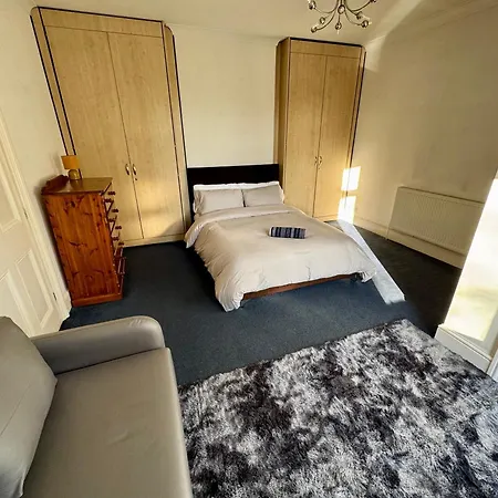 Wifi Free Parking Edgbaston B5